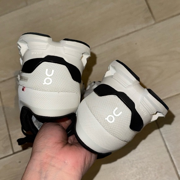 On cloud women’s shoes - Picture 3 of 7